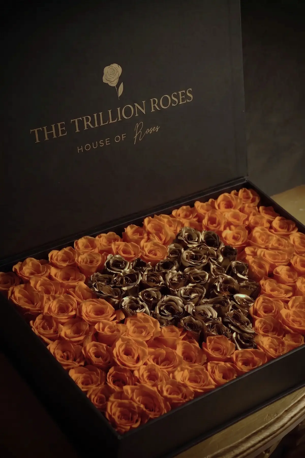 Royal Heart Black Box view 1